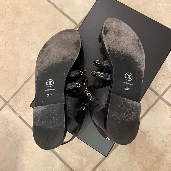 Chanel Chain Flat Sandals - Picture 9 of 11